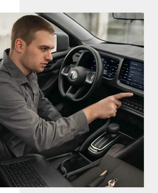 Русификация автомобиля Nissan N7 под ключ в Ульяновске официально